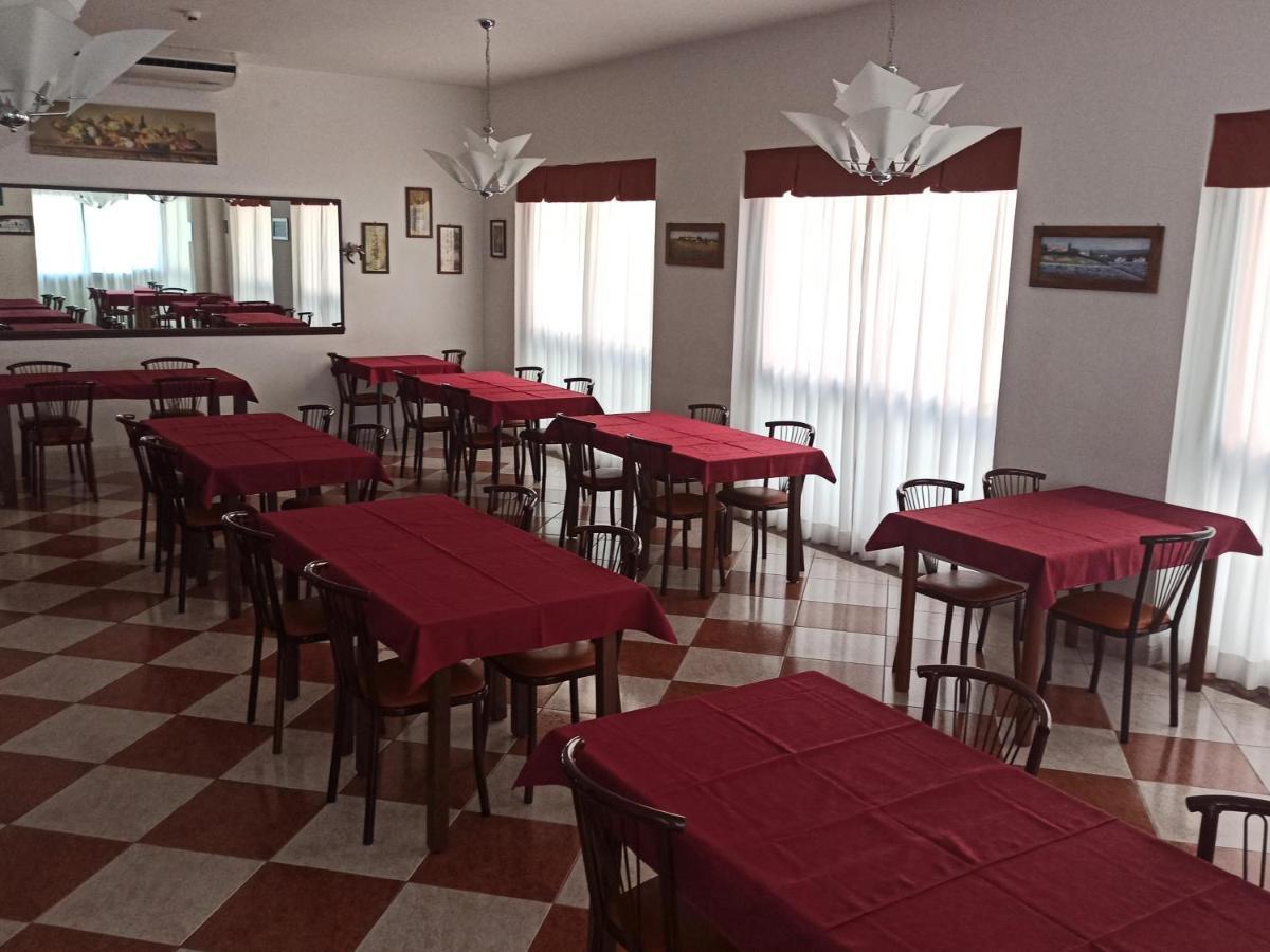 Hotel Danubio Bellaria-Igea Marina Eksteriør billede