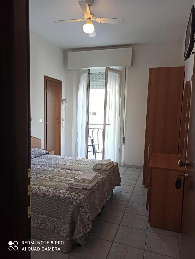Hotel Danubio Bellaria-Igea Marina Eksteriør billede